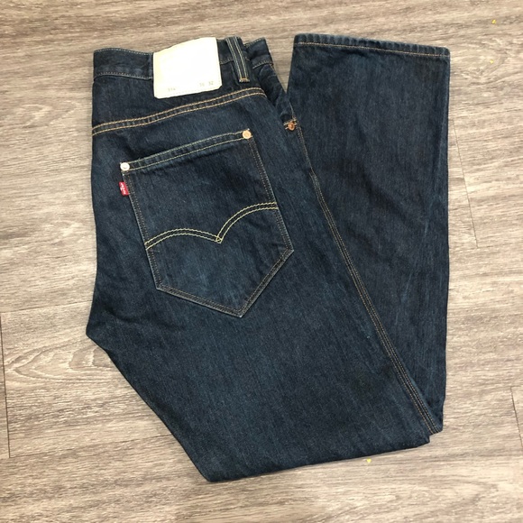 Levi's Other - Men’s Levi’s 514 Dark Blue Jeans